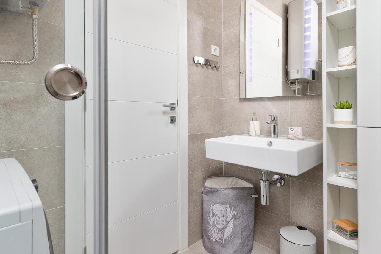 Ell Star Apartment Τίβατ Εξωτερικό φωτογραφία