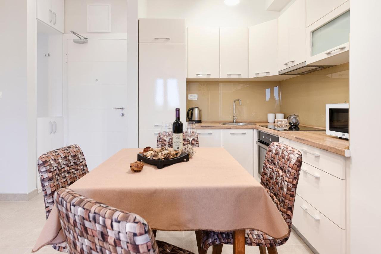 Ell Star Apartment Τίβατ Εξωτερικό φωτογραφία